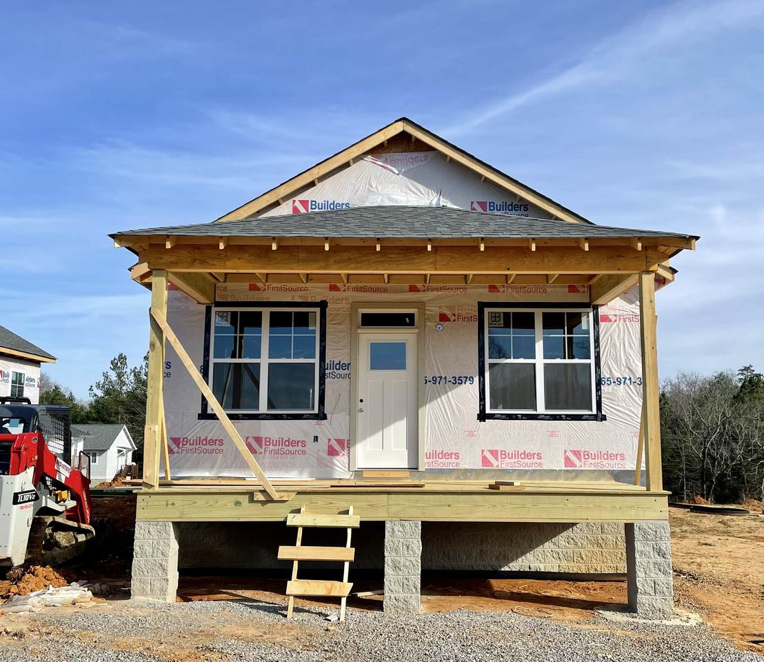 321 Hemlock Circle - Photo 1