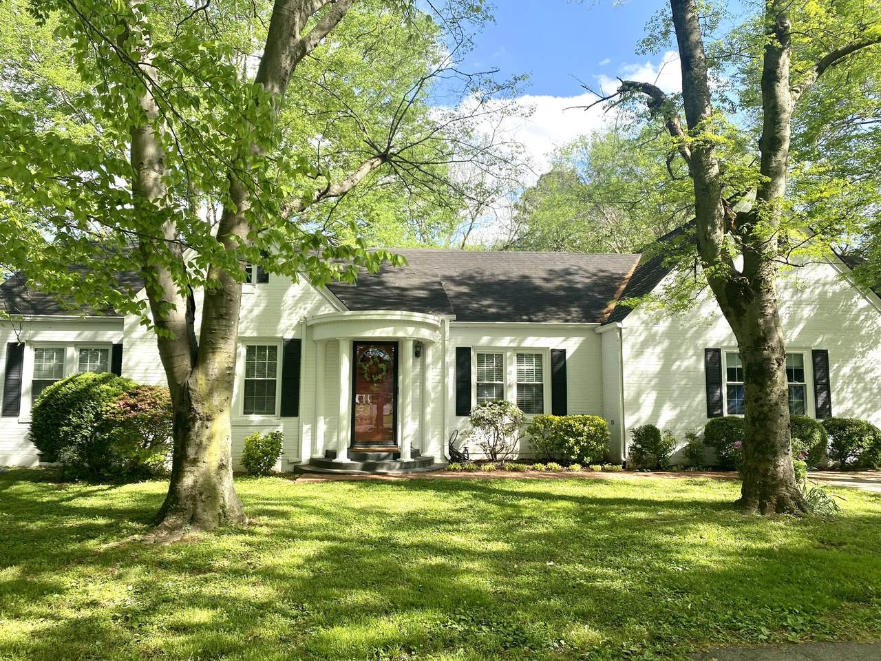 812 N Main St - Photo 1
