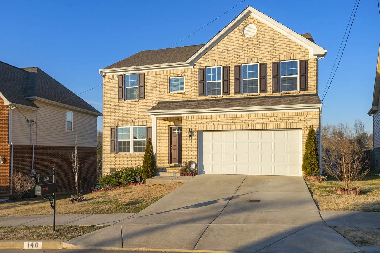 140 Hearthside Way - Photo 1
