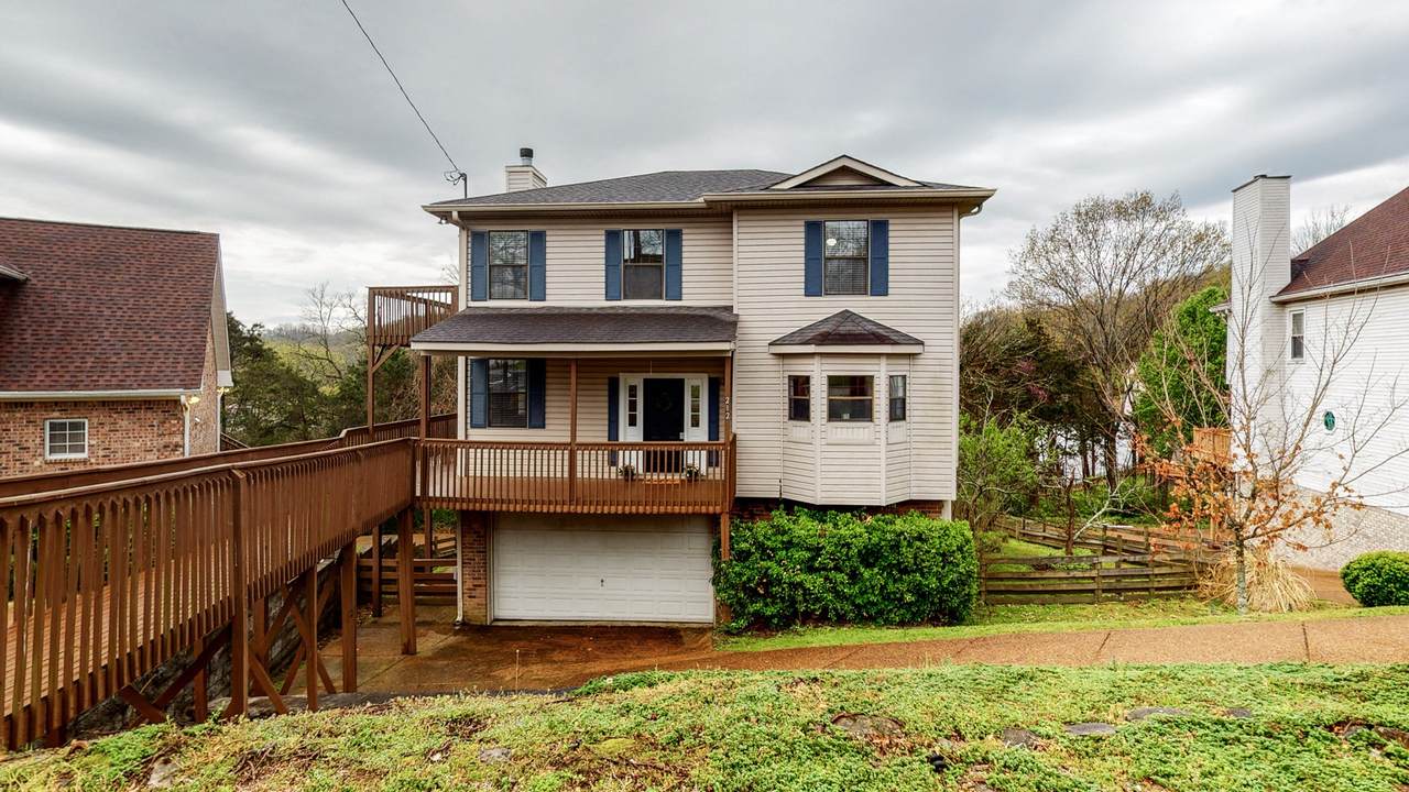 212 Deer Pt - Photo 1
