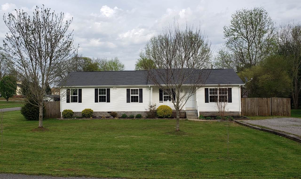 518 Lawrence Ave - Photo 1