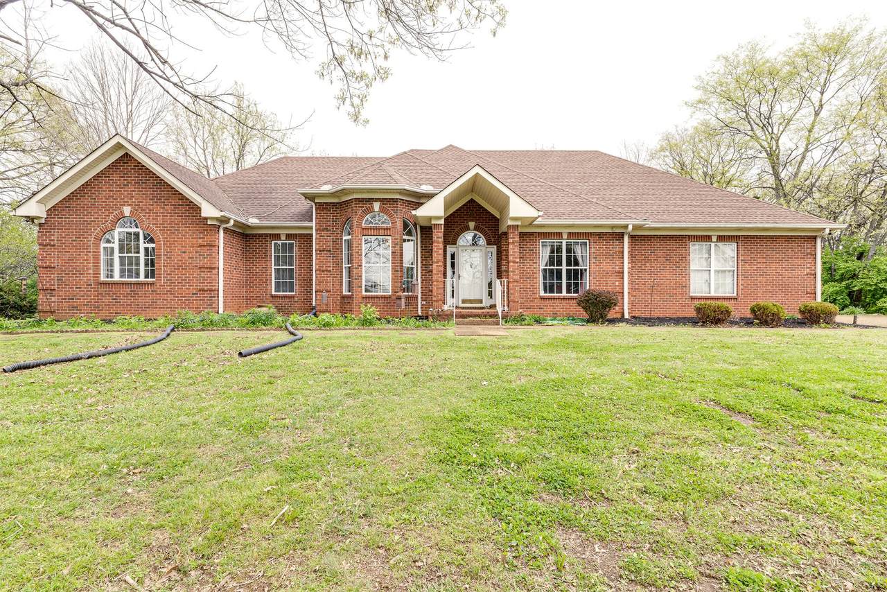118 Connor Dr - Photo 1