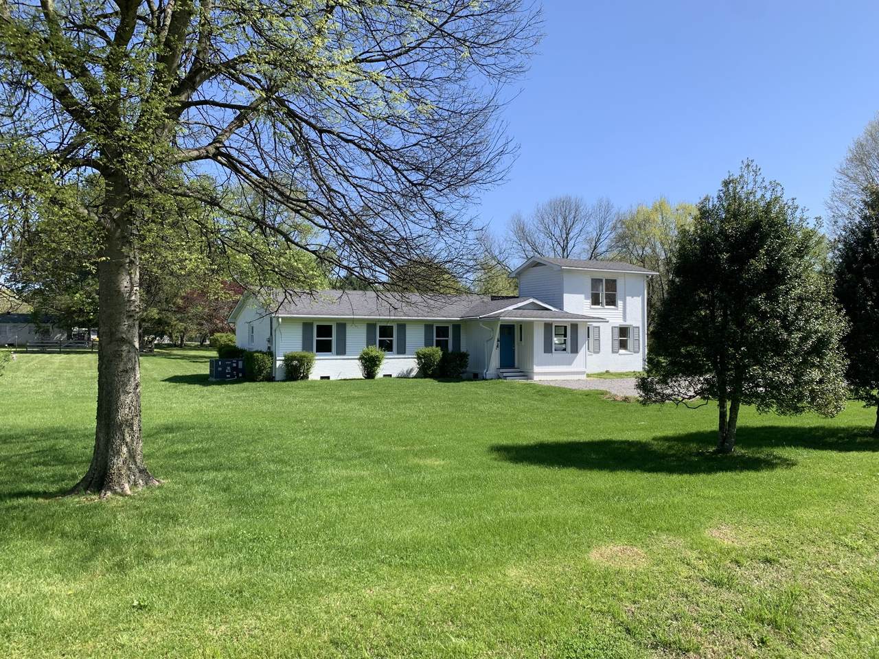405 Alexander Blvd - Photo 1