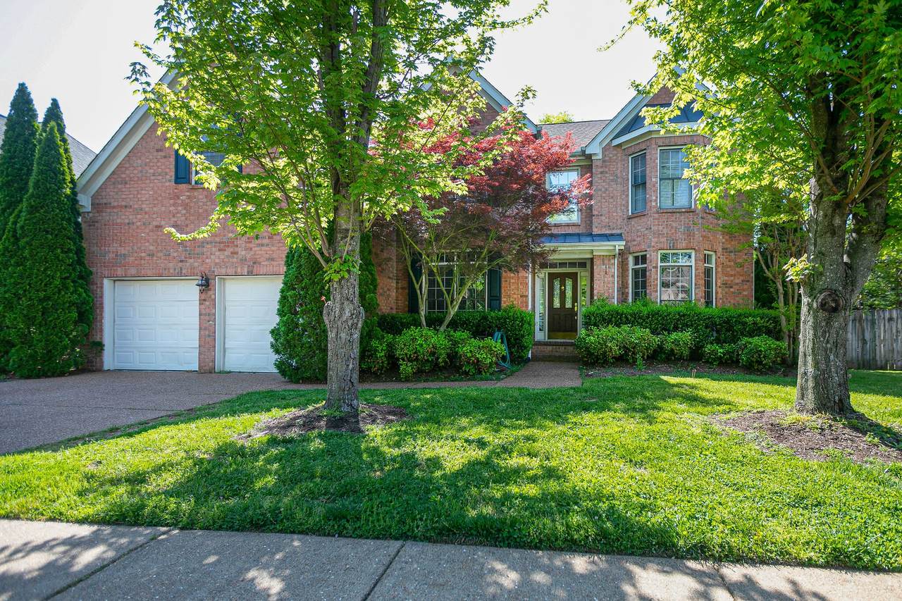 307 Dundee Dr - Photo 1