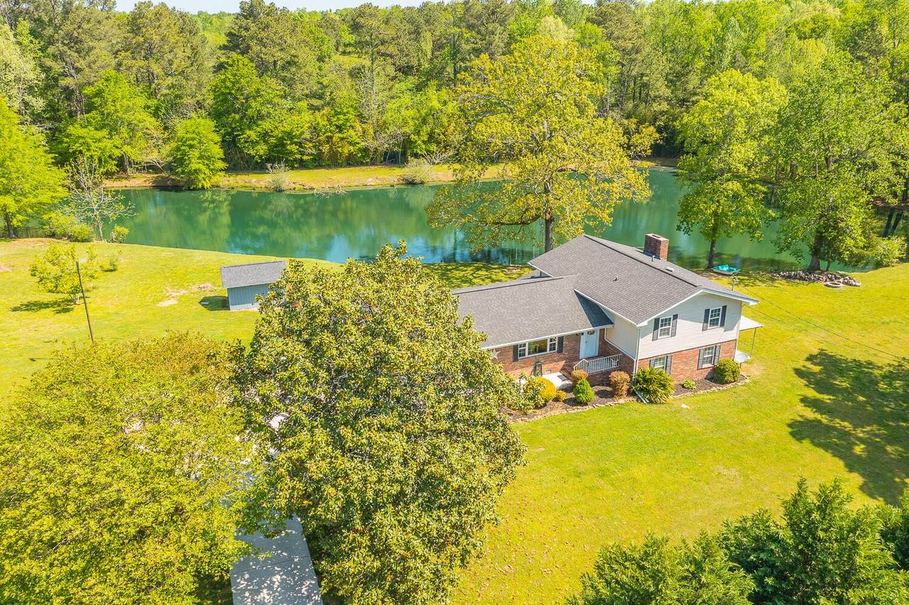 2833 Pine Lake Dr - Photo 1