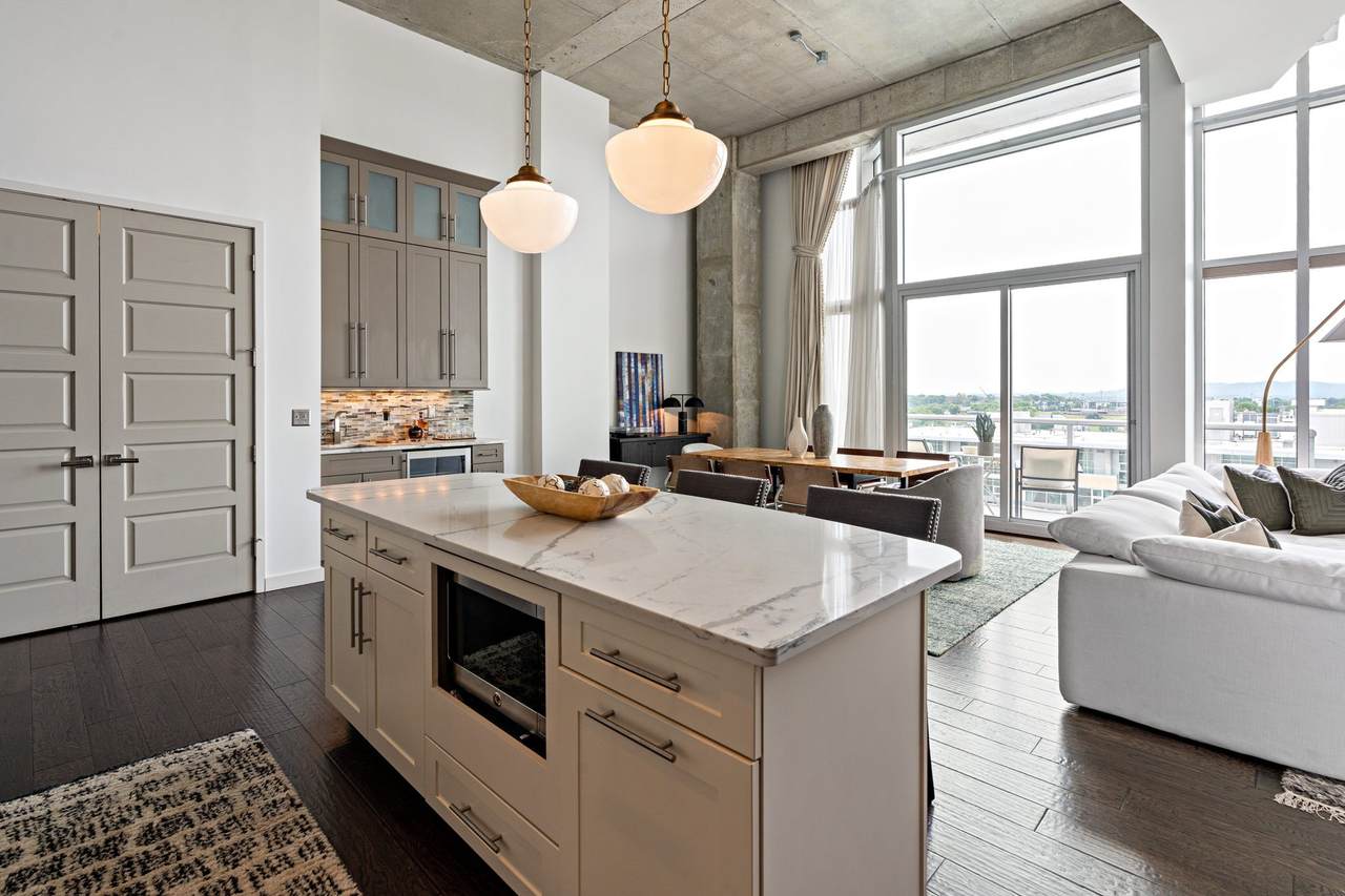 600 12th Ave - Photo 1