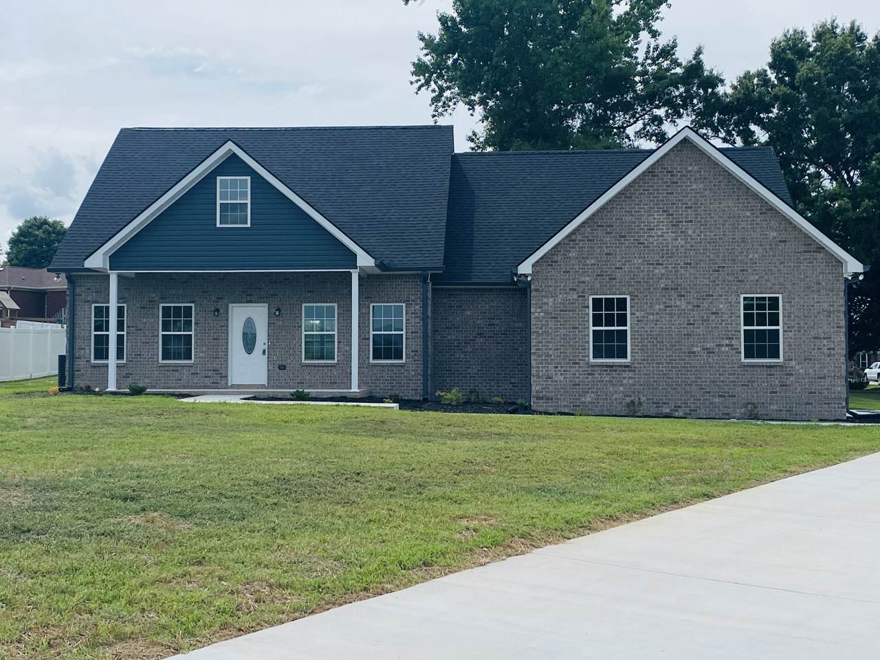 18 Remington Dr - Photo 1