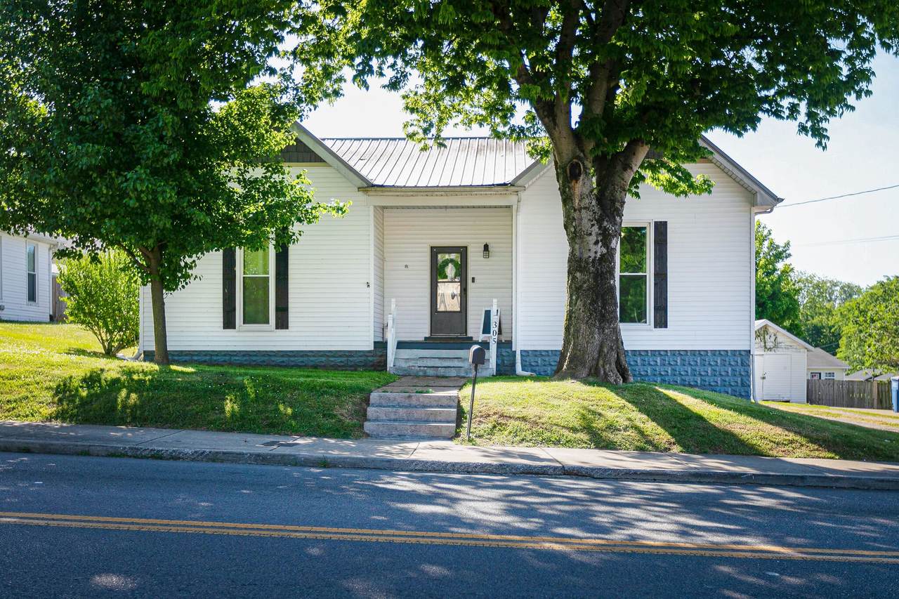 305 S Main St - Photo 1