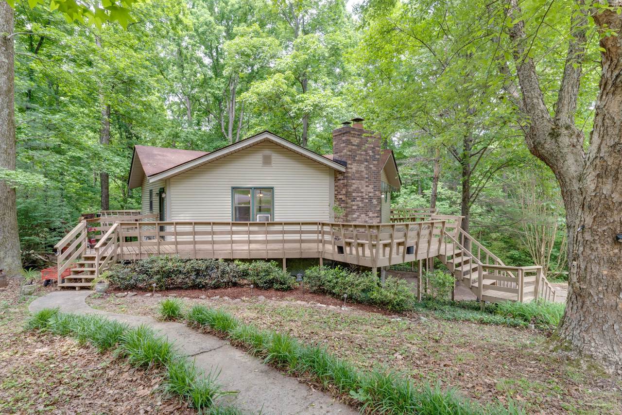 1954 Carver Dr - Photo 1