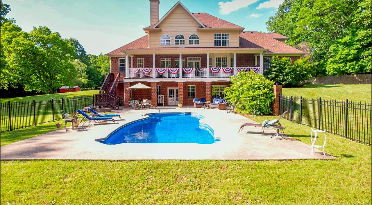 2452 Greens Mill Rd - Photo 1