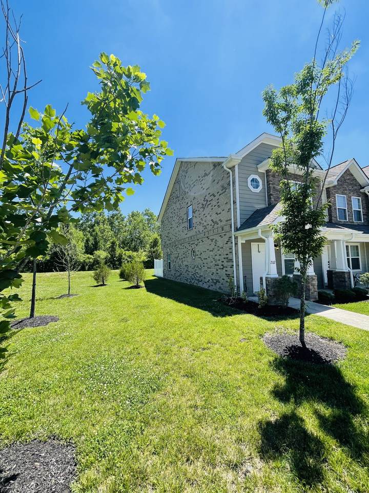 202 Cobblestone Place Dr - Photo 1