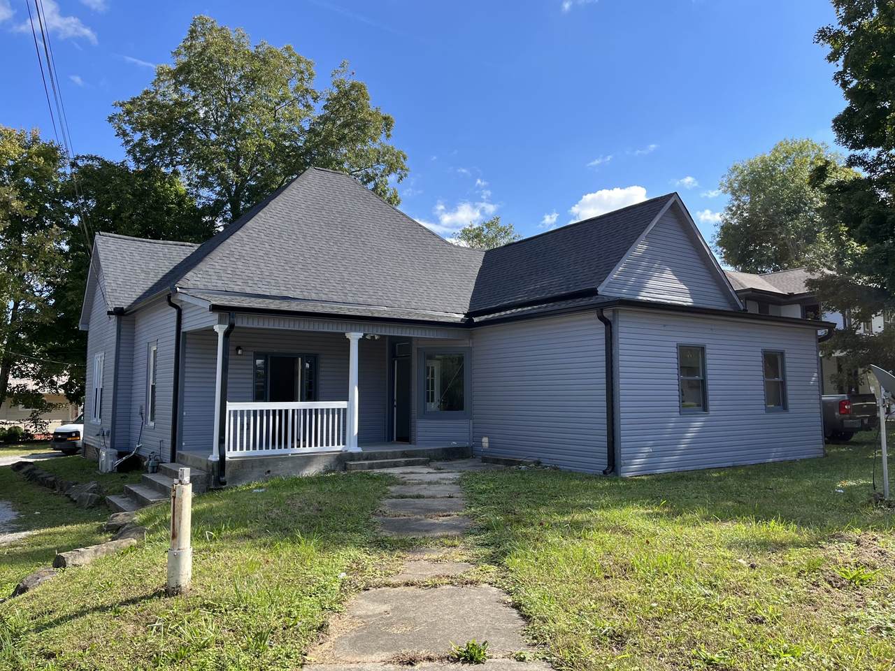 201 S Porter St - Photo 1