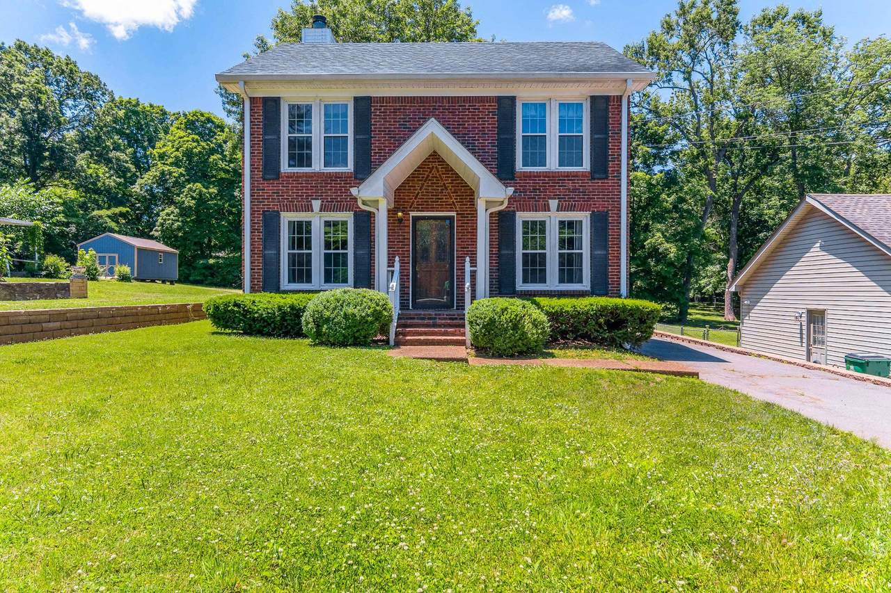 206 W Marthona Rd - Photo 1