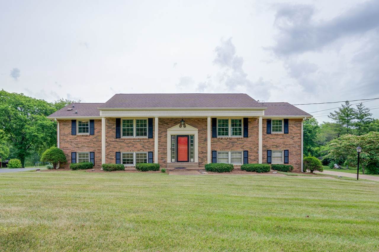 4055 Marydale Dr - Photo 1