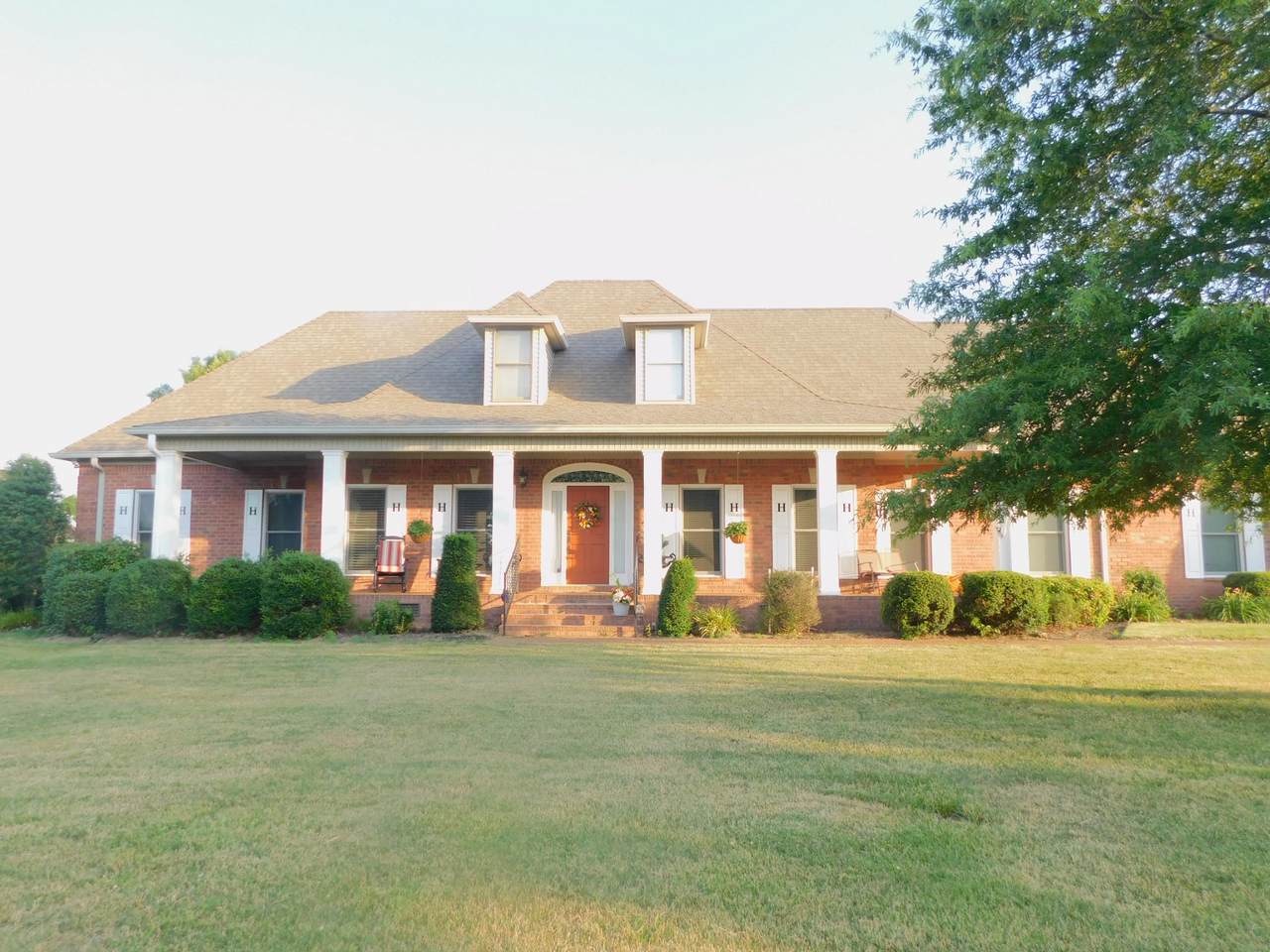 125 Grandview Cir - Photo 1