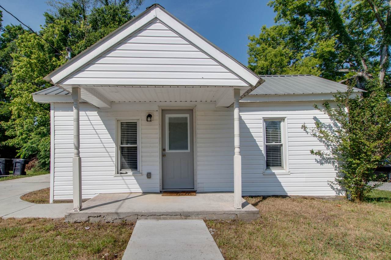 504 Reavis St - Photo 1