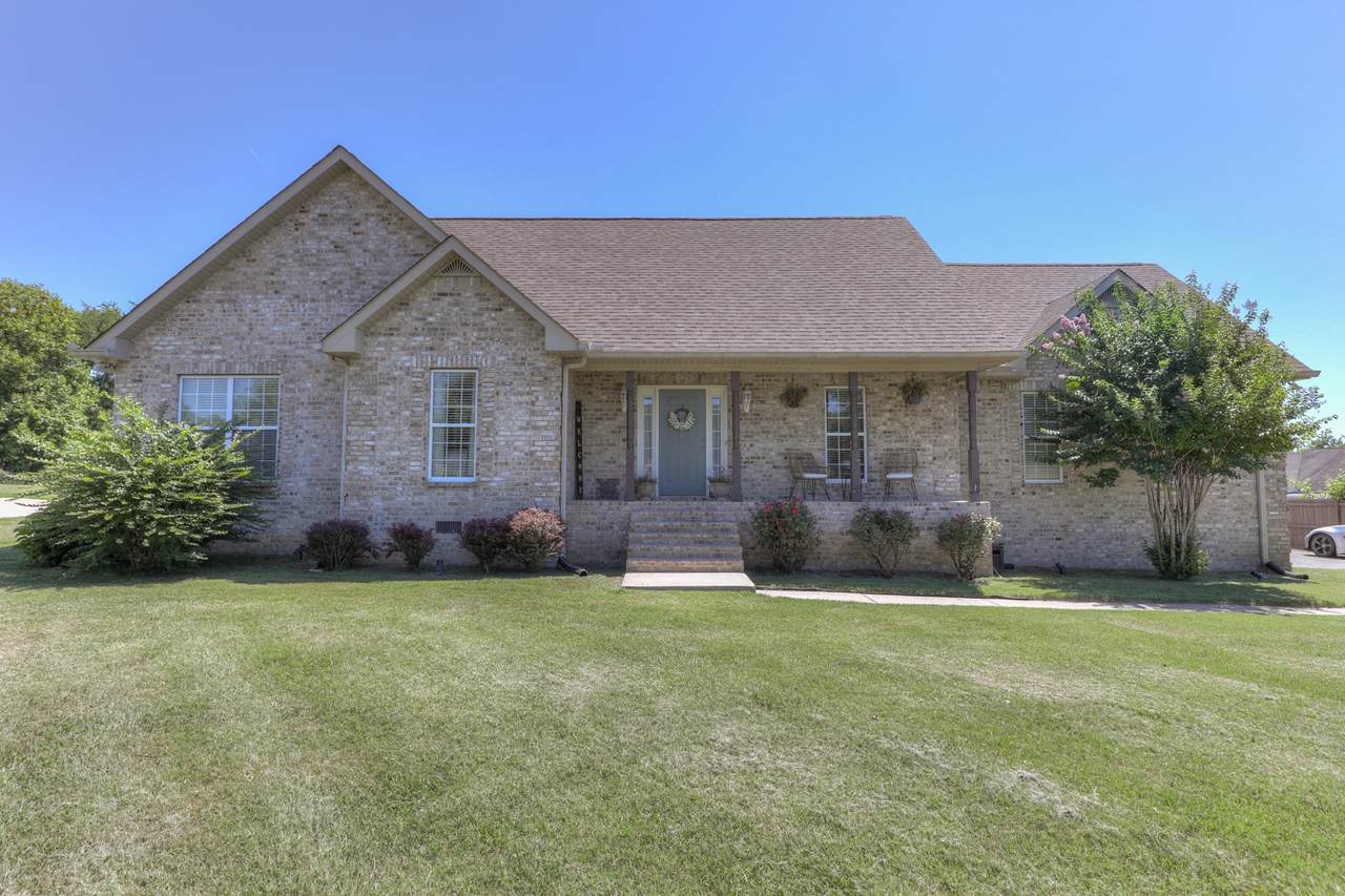 1002 Arbor Dr - Photo 1