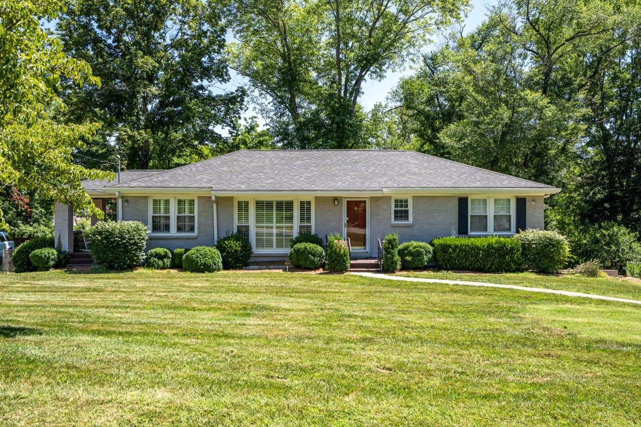504 Barrywood Dr - Photo 1