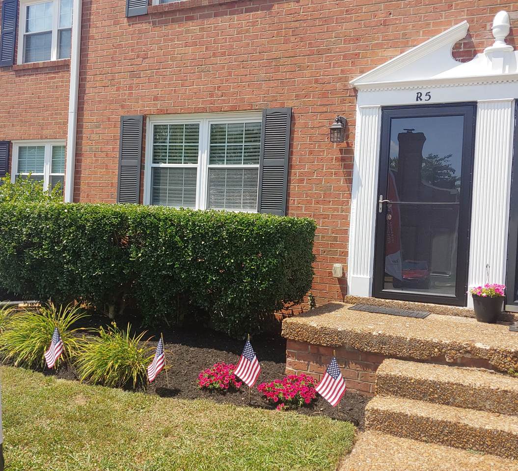 601 Boyd Mill Ave - Photo 1