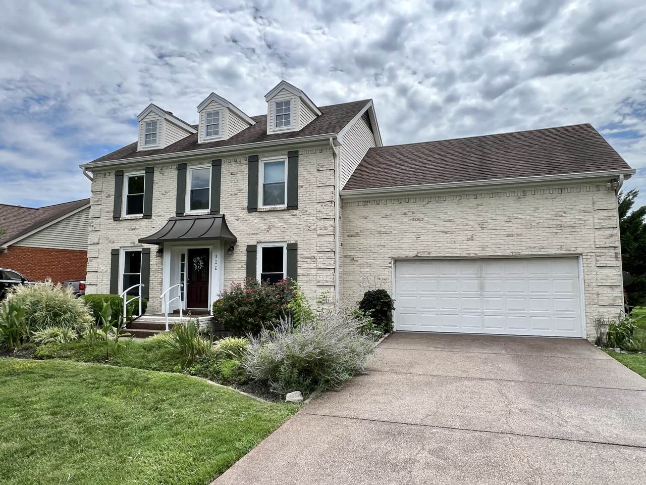 516 Hopewood Ct - Photo 1
