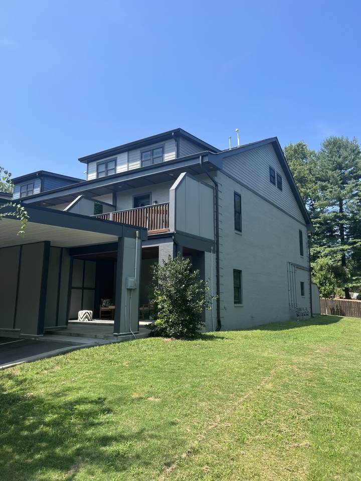 1208 Preston Dr - Photo 1