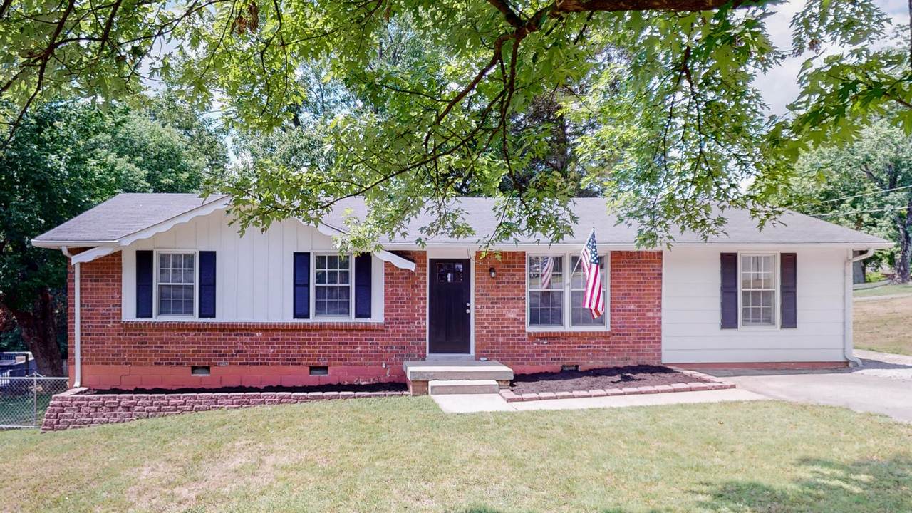 153 Evergreen Cir - Photo 1
