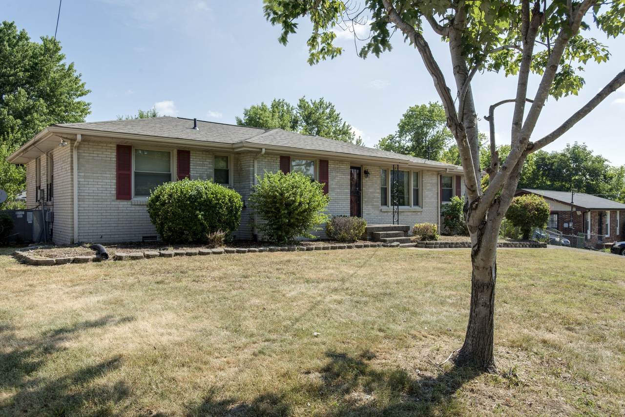 3076 Buenaview Blvd - Photo 1