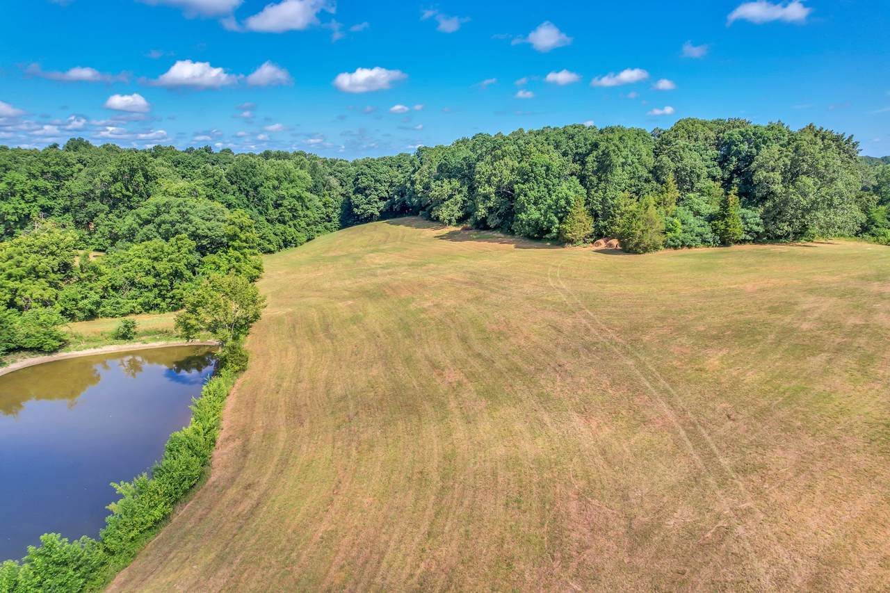 7710 Pinewood Rd - Photo 1