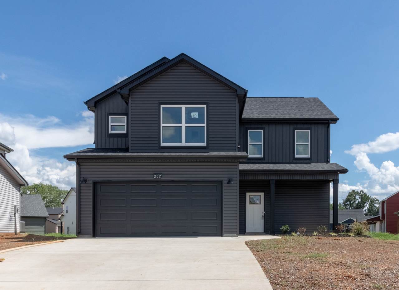 19 Campbell Heights - Photo 1