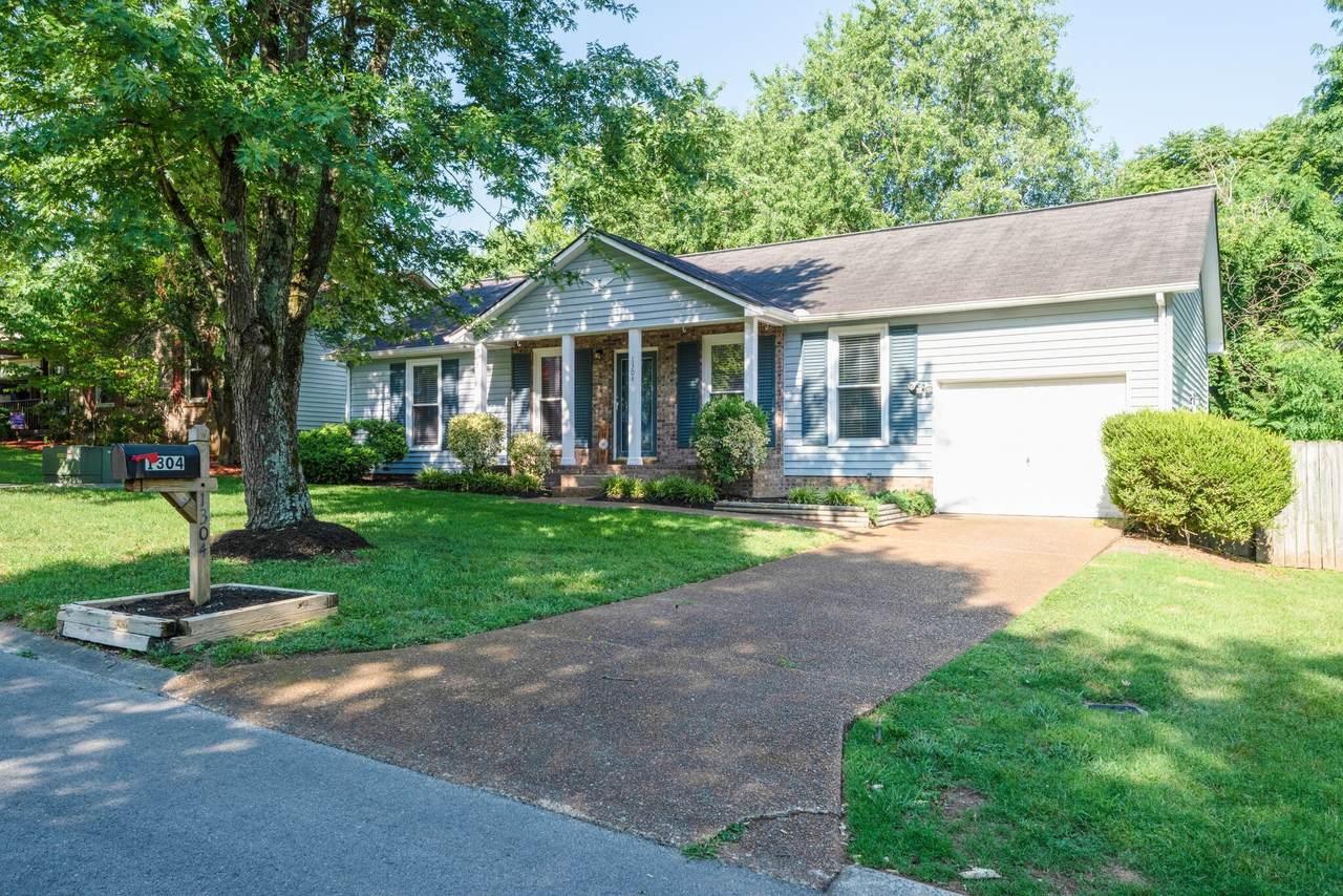 1304 Mallard Dr - Photo 1