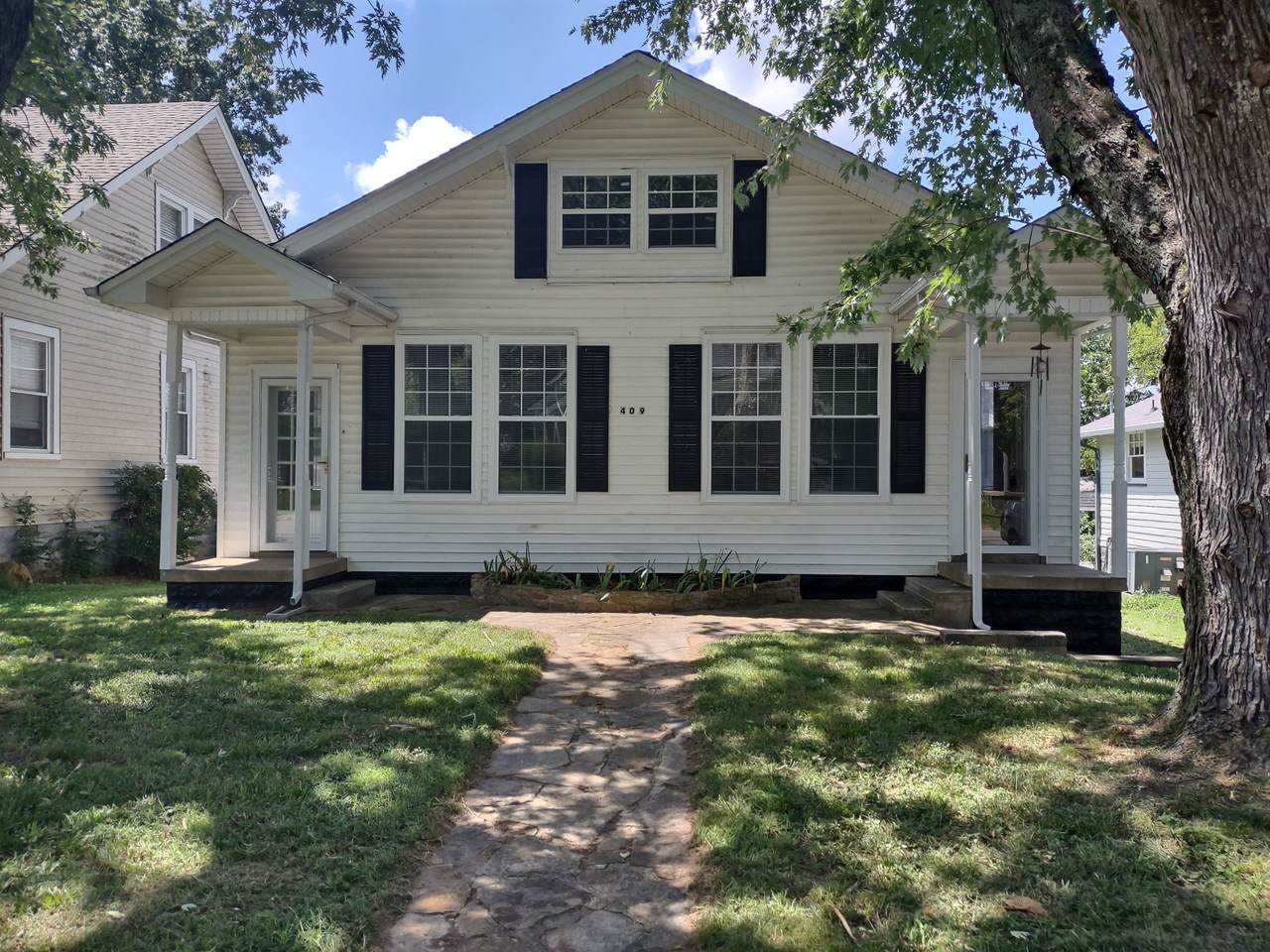 409 Boren St - Photo 1