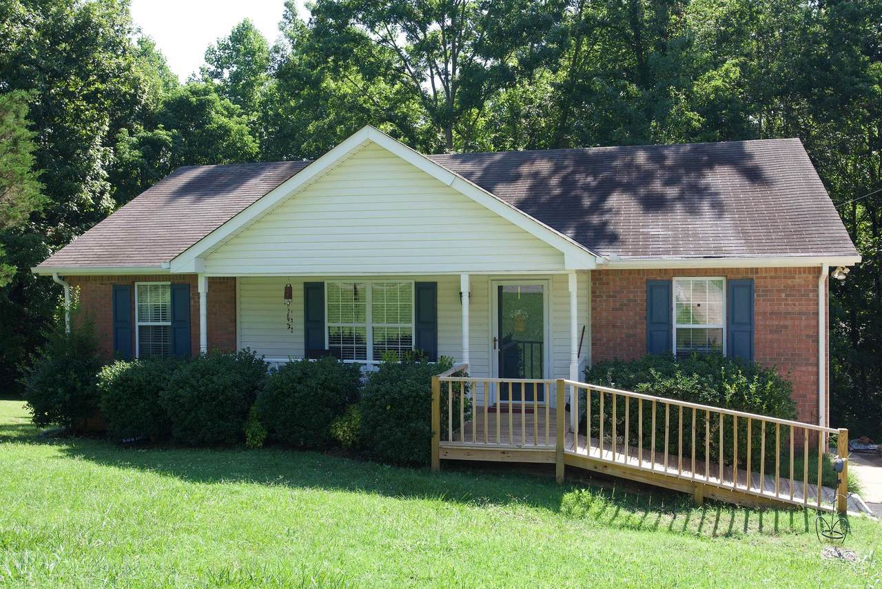 163 Rose St - Photo 1