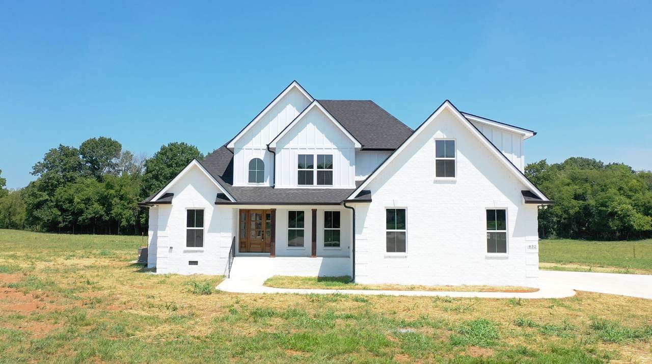 832 Longview Road - Photo 1