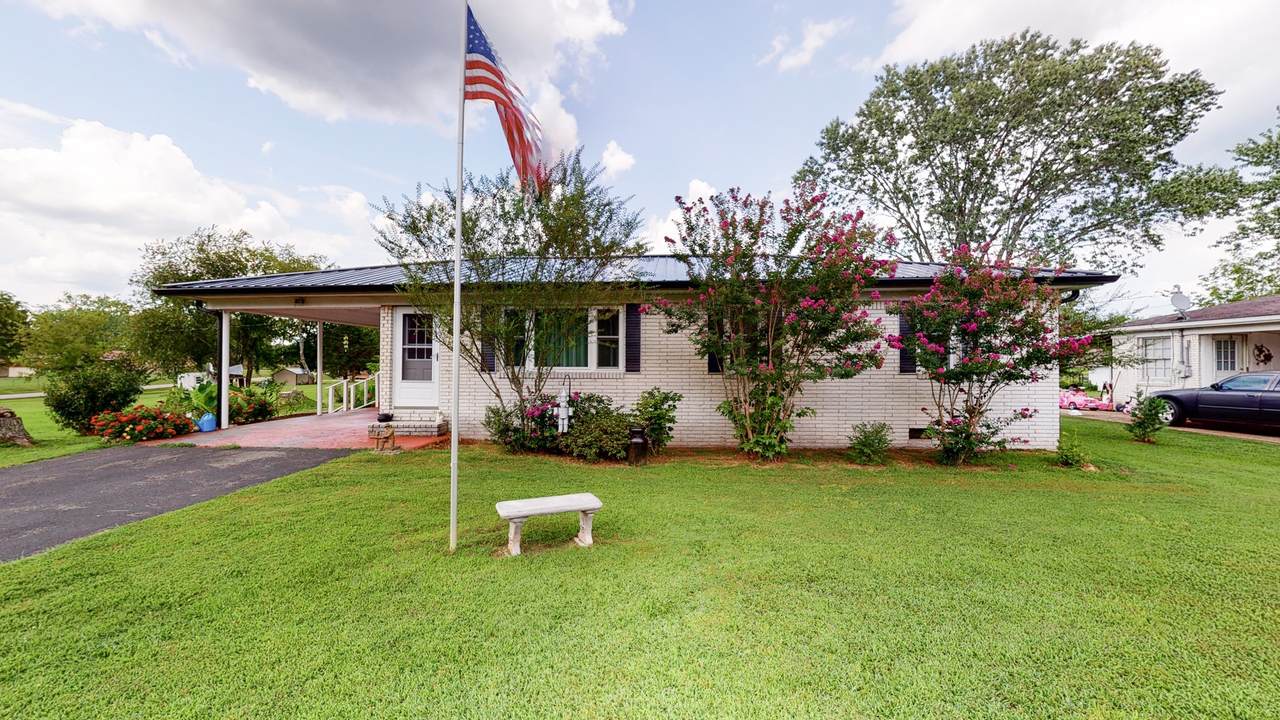 545 Smith Ave - Photo 1
