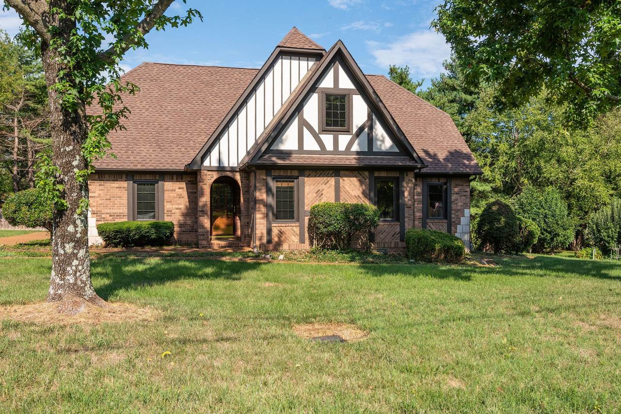 5541 Hill Rd - Photo 1