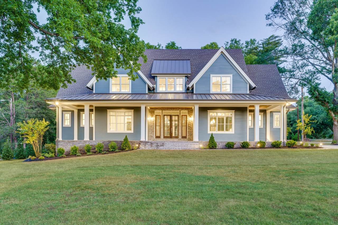 820 Clematis Drive - Photo 1