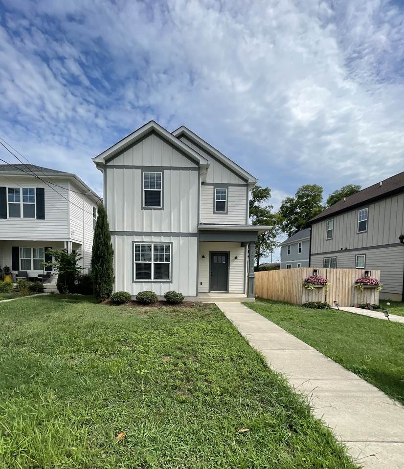 1732 Pecan St - Photo 1