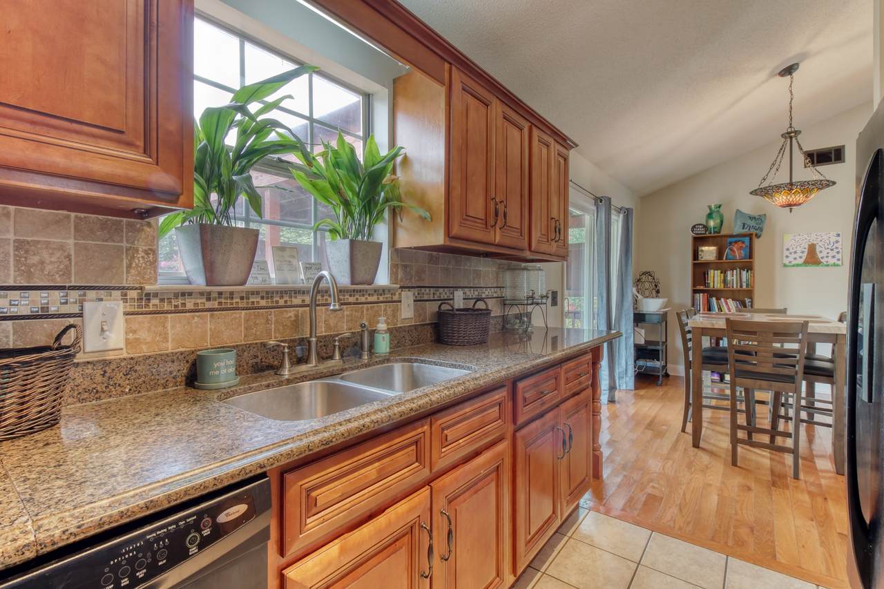 1744 Merritt St - Photo 1