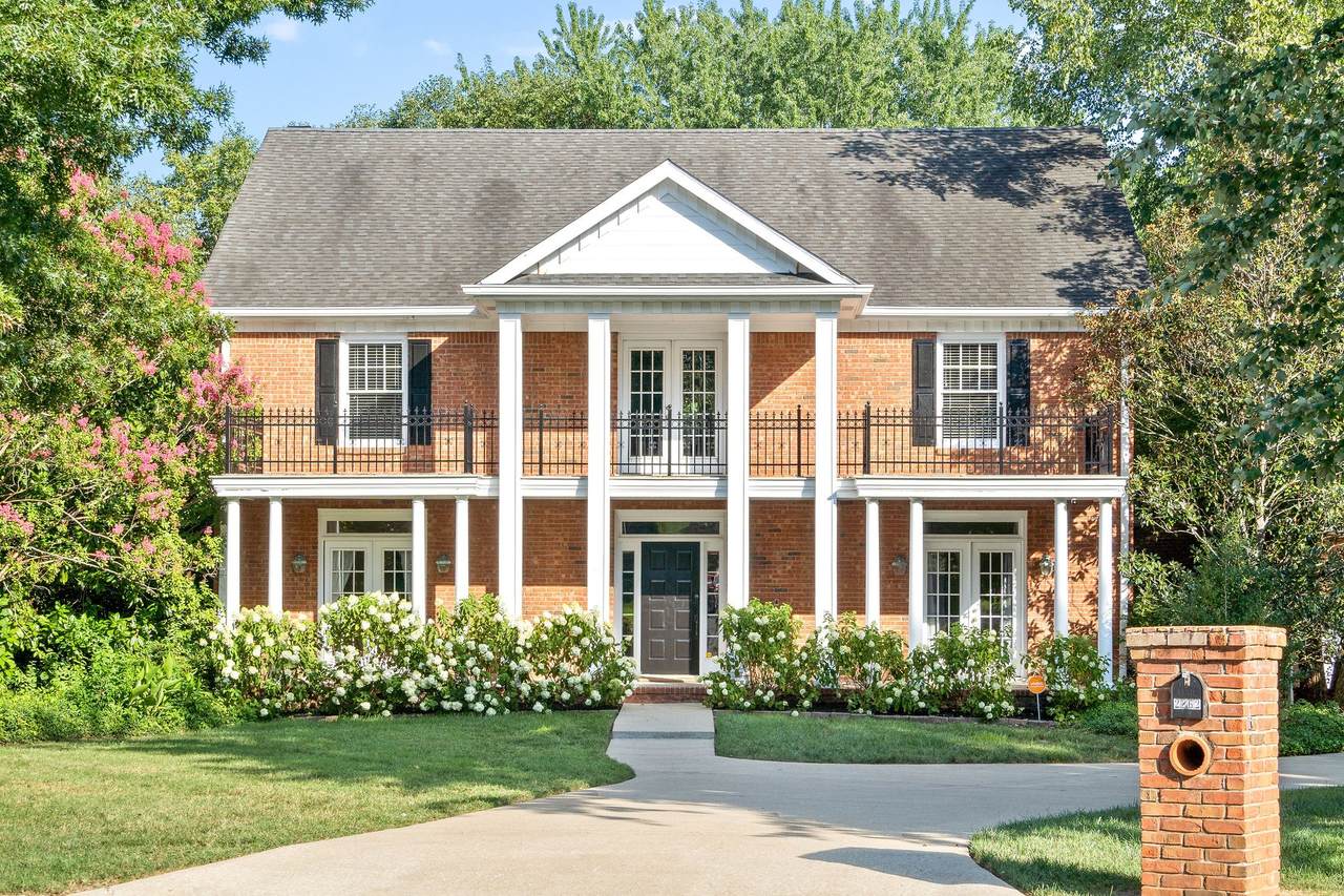 2862 Summer Lawn Dr - Photo 1