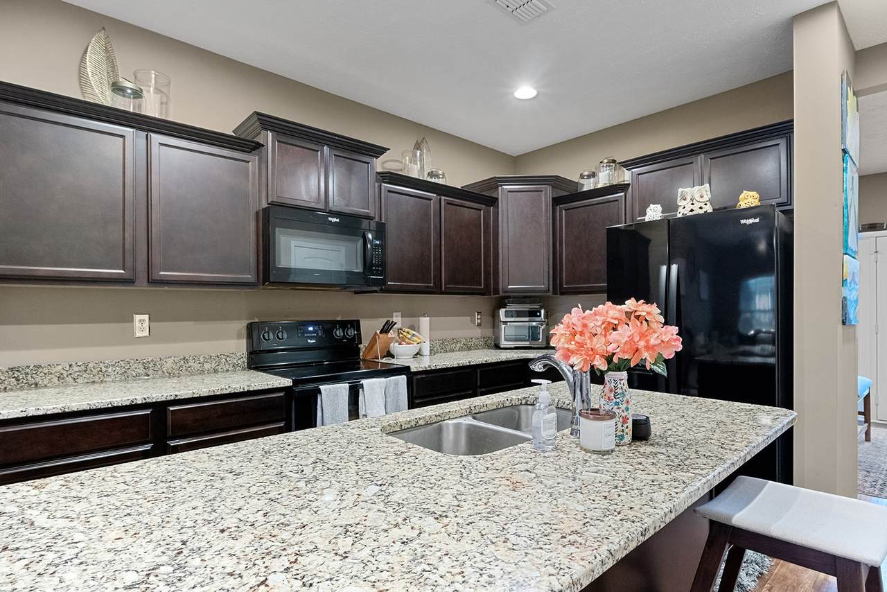 626 Bradburn Village Cir - Photo 1