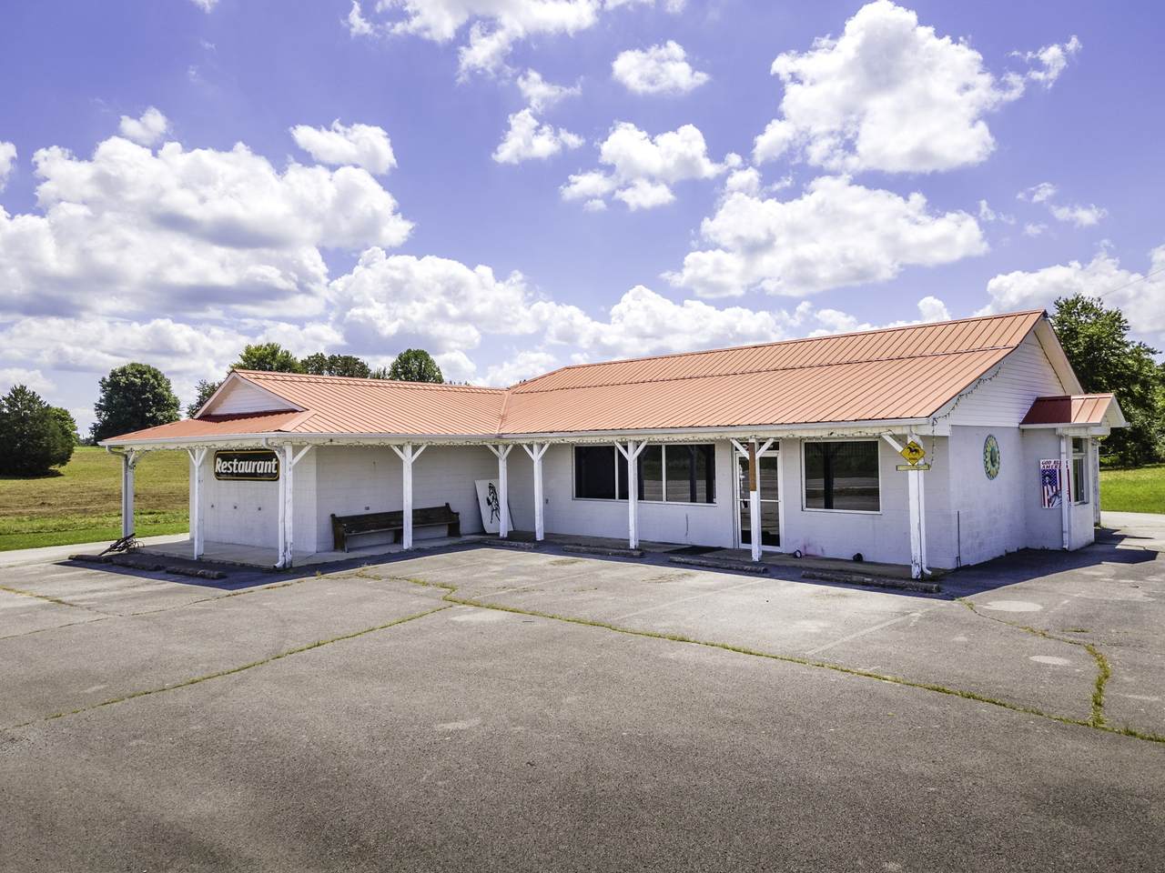412 E Main St - Photo 1