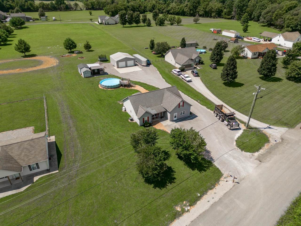 8100 Cedar Forrest Rd - Photo 1