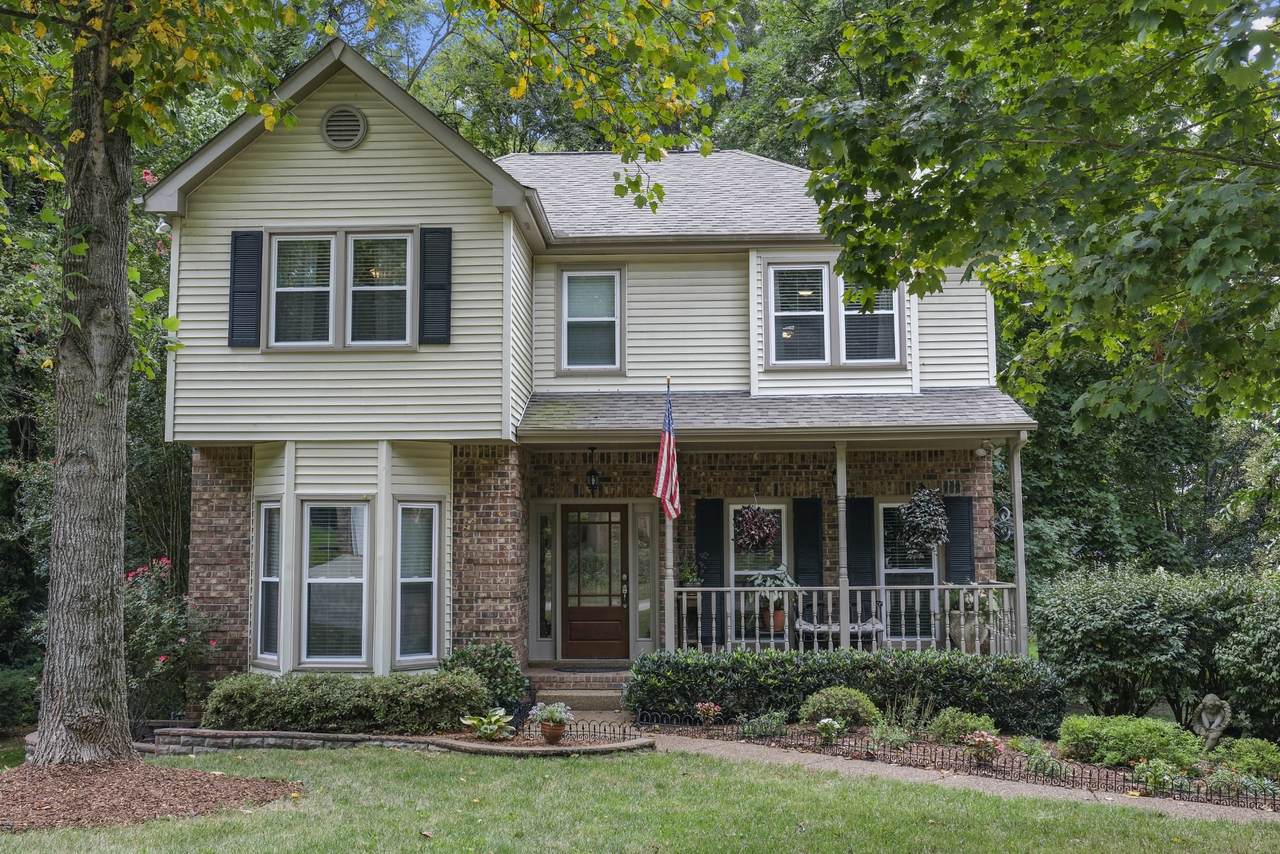 2012 Woodlake Ct - Photo 1