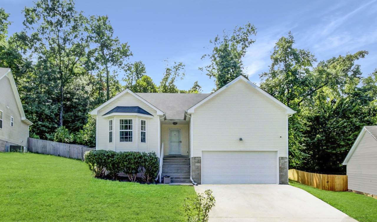 328 Chalet Cir - Photo 1