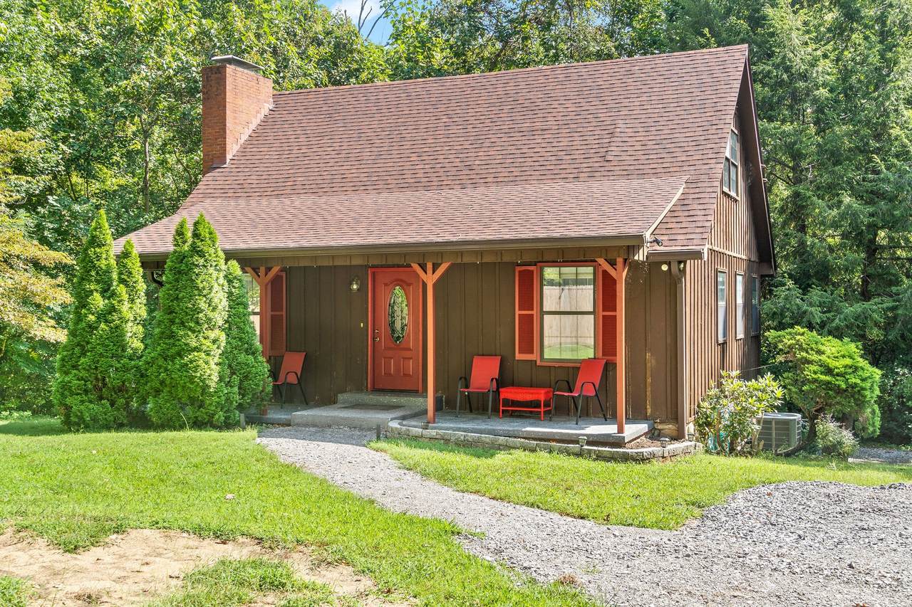 202 Patrick Dr - Photo 1