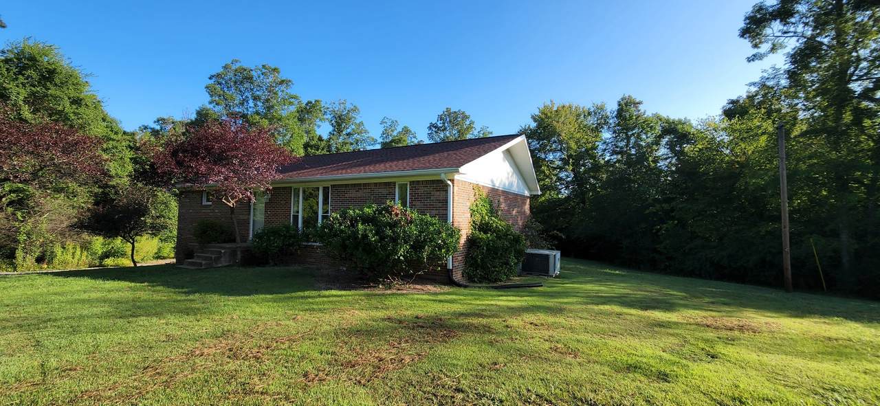 720 Oakland Dr - Photo 1