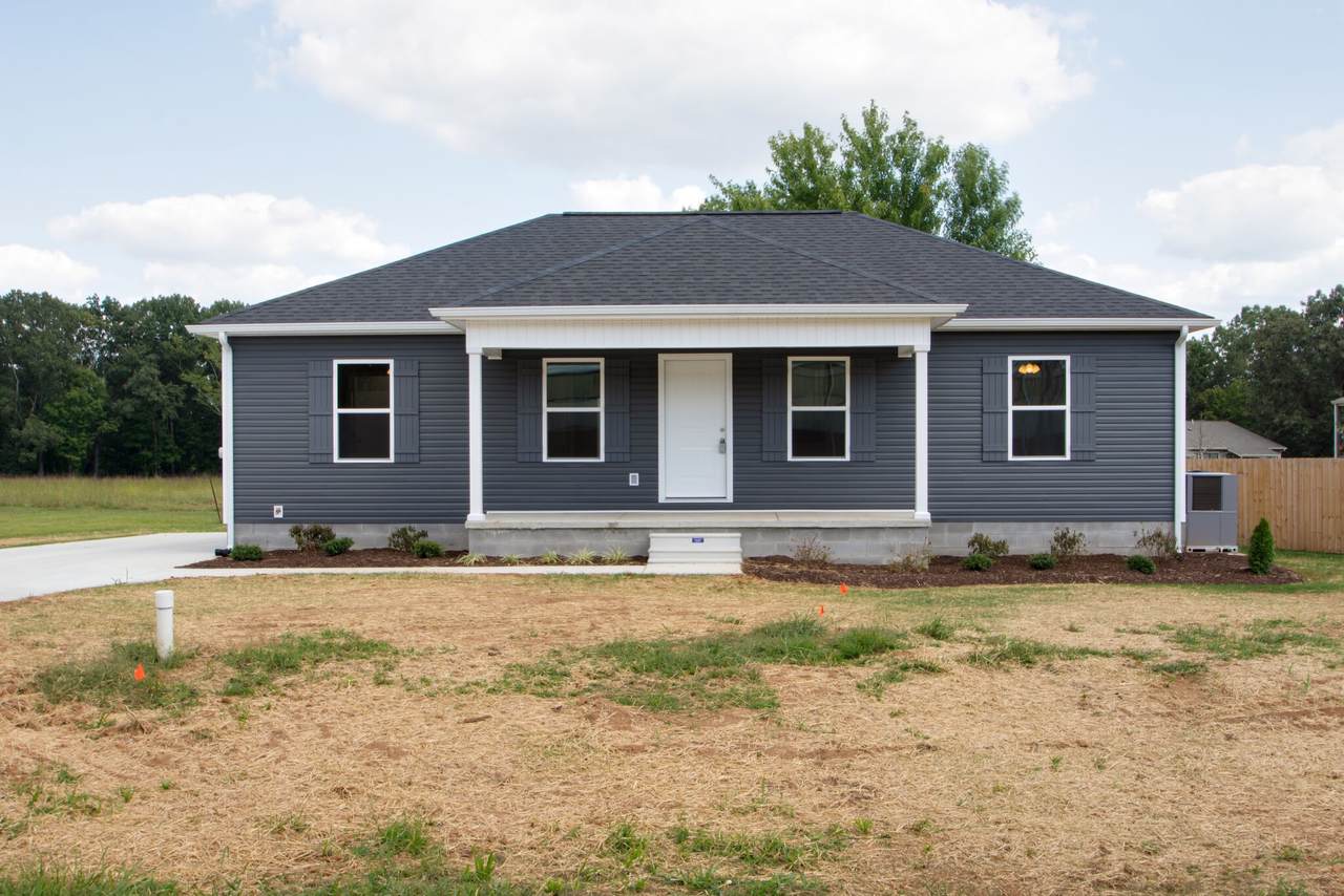 718 Windsor - Photo 1