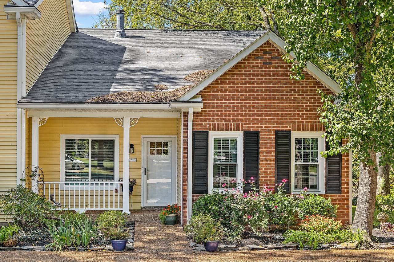 1253 Carriage Park Dr - Photo 1