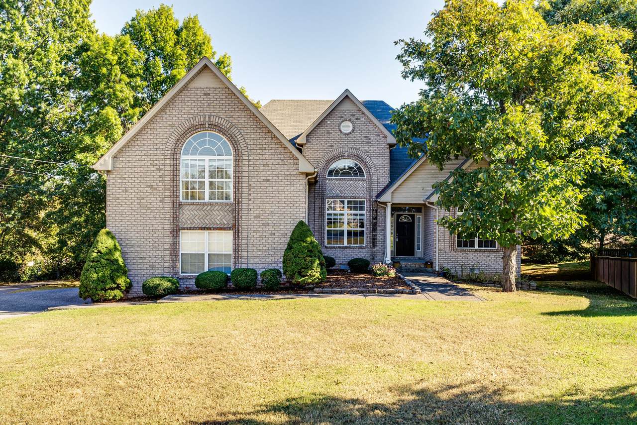 142 Strathmore Way - Photo 1