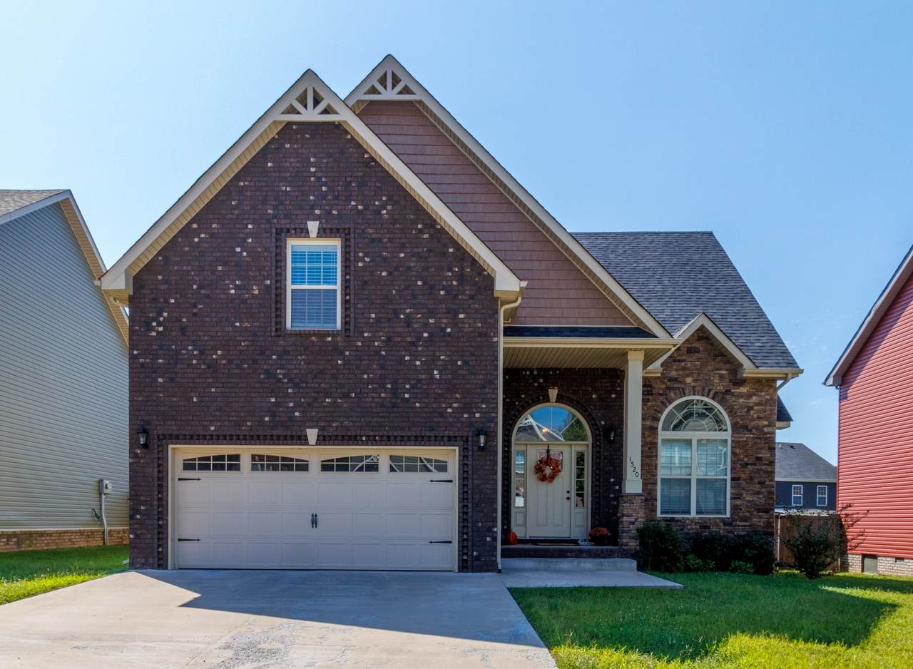 1520 Ellie Piper Cir - Photo 1